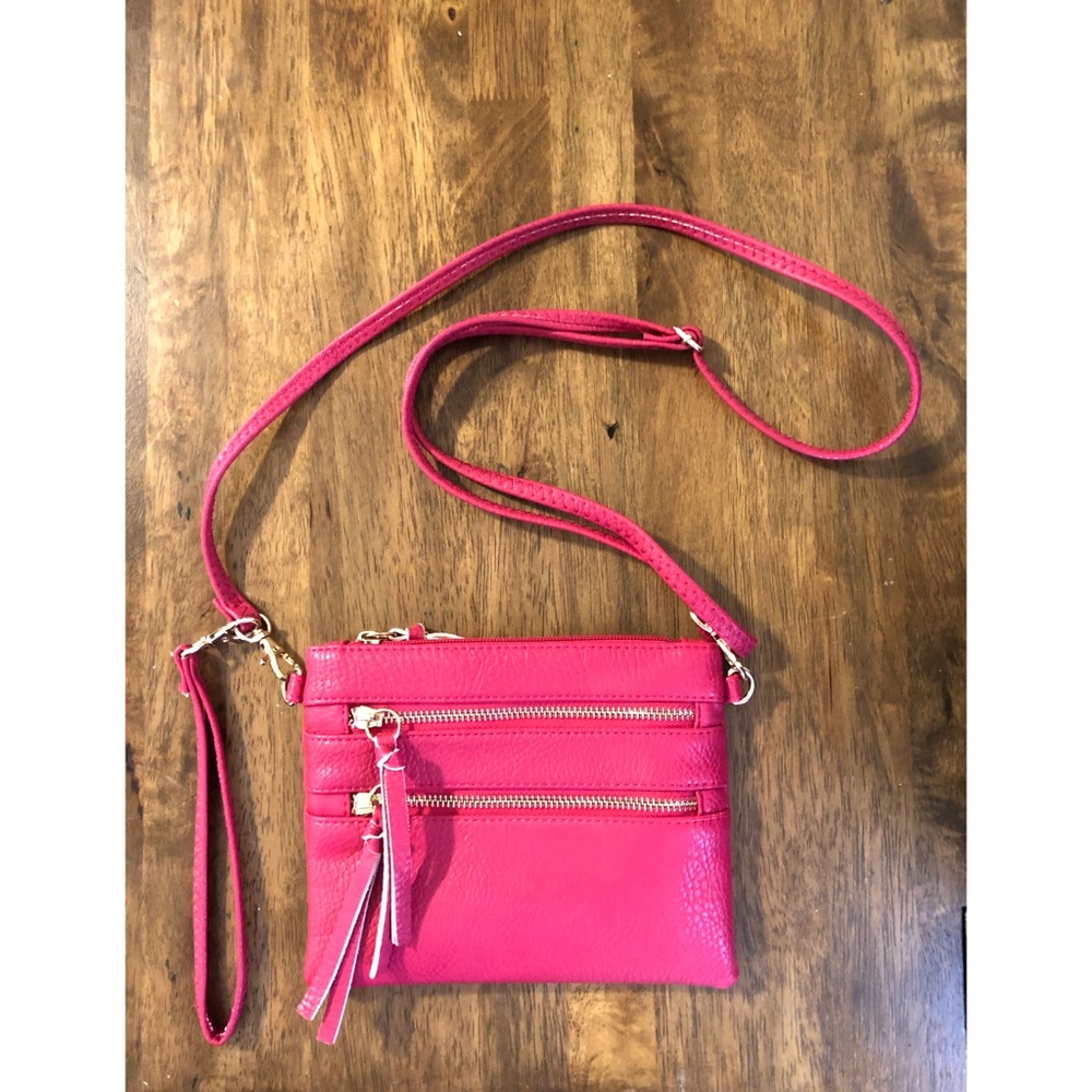 Pink fashion handbag